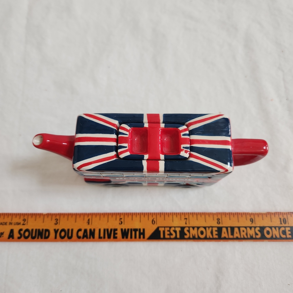 Union Jack Double Decker Bus Teapot - Picture 4 of 11